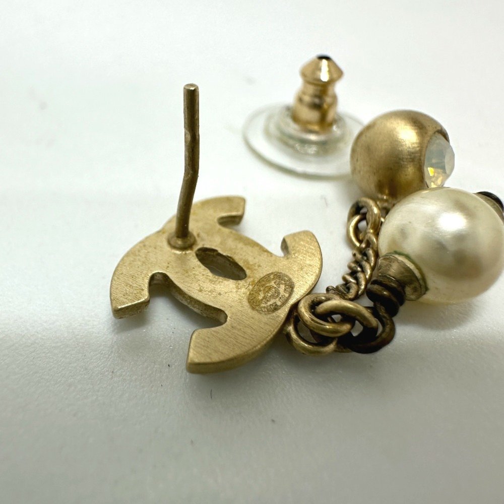 CHANEL Authentic Gold Pearl Logo Earrings - Picture 5 of 12